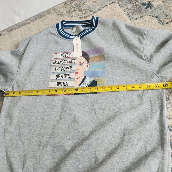 Ruth Bader Ginsburg Sweatshirt Gray Large Girl With A Book Feminist Gift NWT RBG - Picture 7 of 9